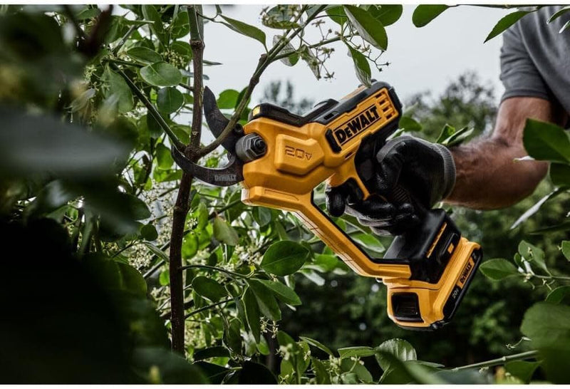 Dewalt DCPR320BDCB240C-BNDL 20V MAX Lithium-Ion 1-1/2 in. Cordless Pruner and 20V MAX 4 Ah Lithium-Ion Battery and Charger Starter Kit Bundle